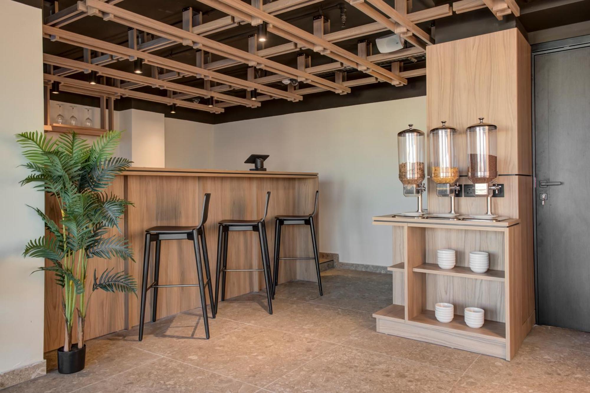 Noru Hotel Malta - Adults Only Hotel San Ġiljan Buitenkant foto